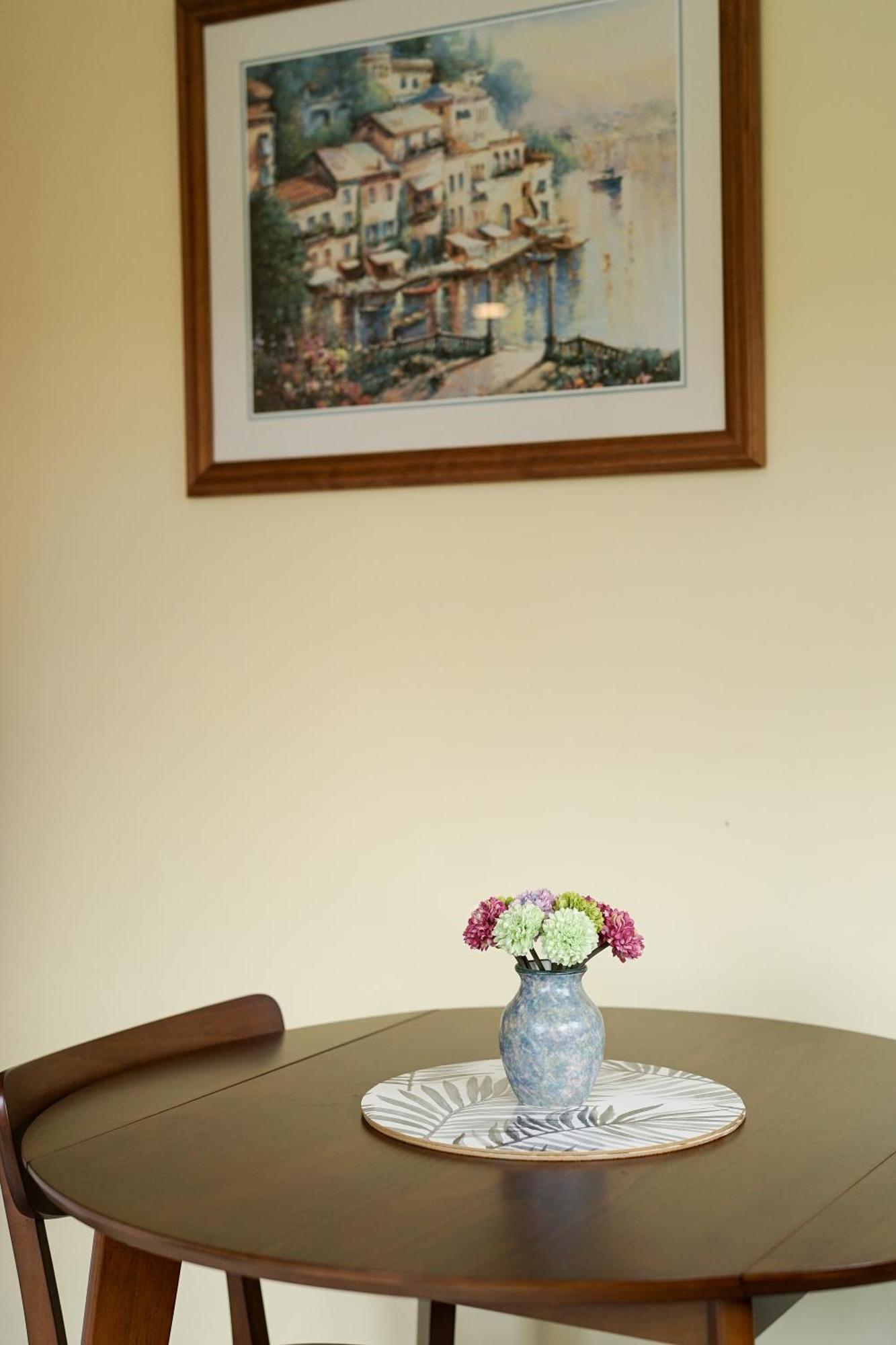 One Bedroom Unit Close To Claudeland Park Hamilton Ngoại thất bức ảnh