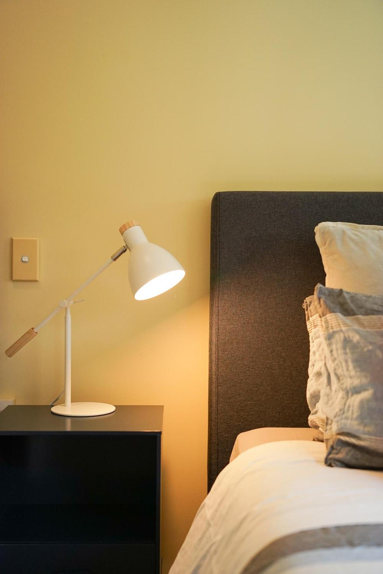 One Bedroom Unit Close To Claudeland Park Hamilton Ngoại thất bức ảnh